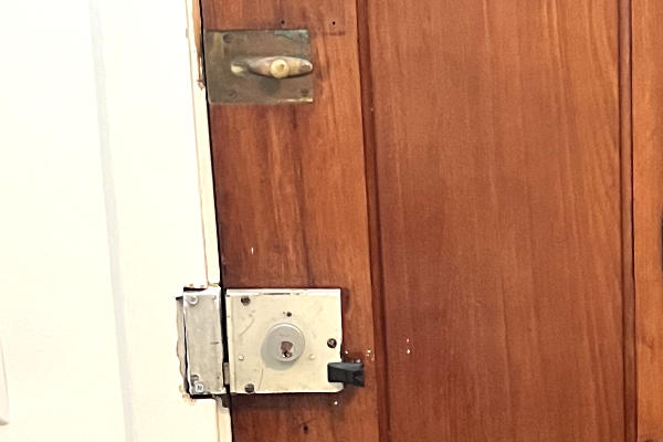 Meerpuntsluiting met anti-kerntrekbeveiliging